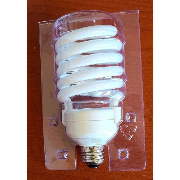 TCP 28942M30K 42W=150W SpringLamp 2650 Lumens 3000K New in Box - Picture 4 of 8